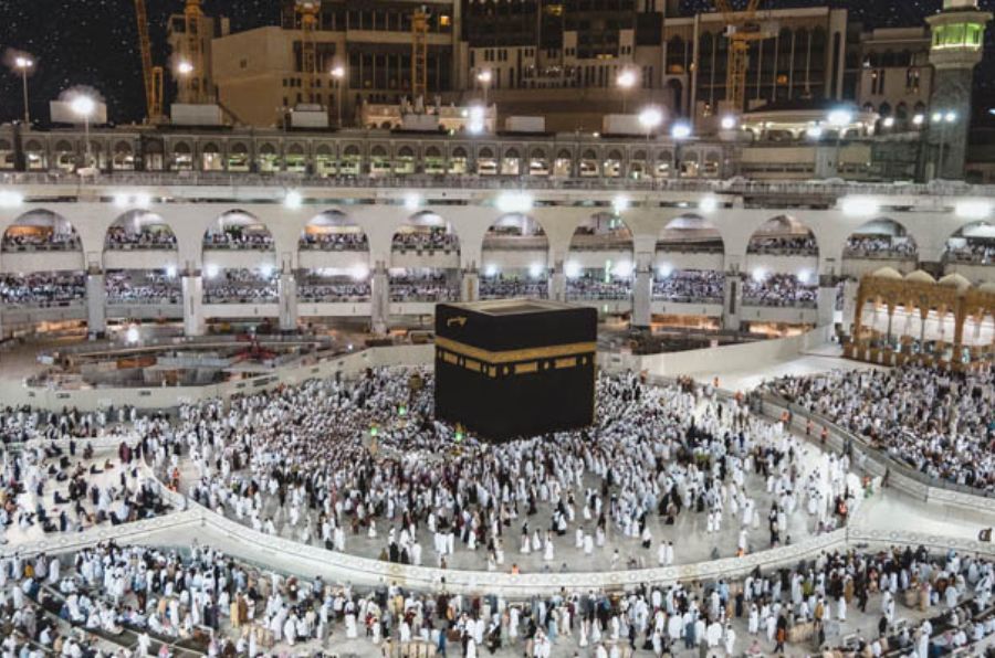 Affordable Umrah Package for a Family from Delhi